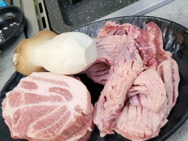 Munhyeonsaenggogi Korean Beef BBQ (Hanwoo) 3