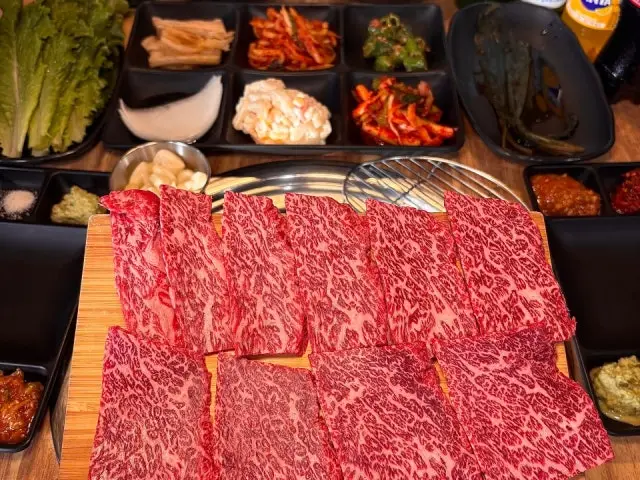 Yukpung Sinbu Branch Moksal (Pork Neck) 2