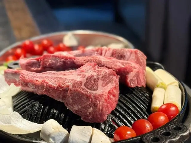 Ramujin Busansenteom Branch Galbi (Korean Short Ribs) 3