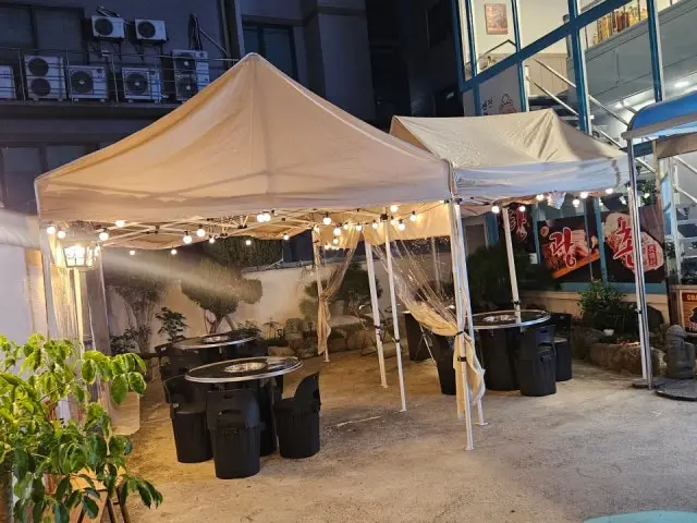 Yeontangui Tangwangchon Samgyeopsal Hadan Korean BBQ with Private Rooms 1