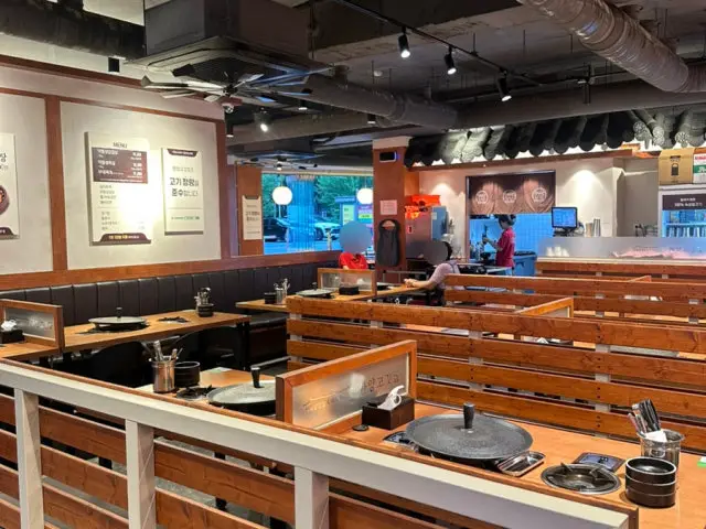 Hanyanggogitjip Daejeonoryu店 五花肉烤肉 3