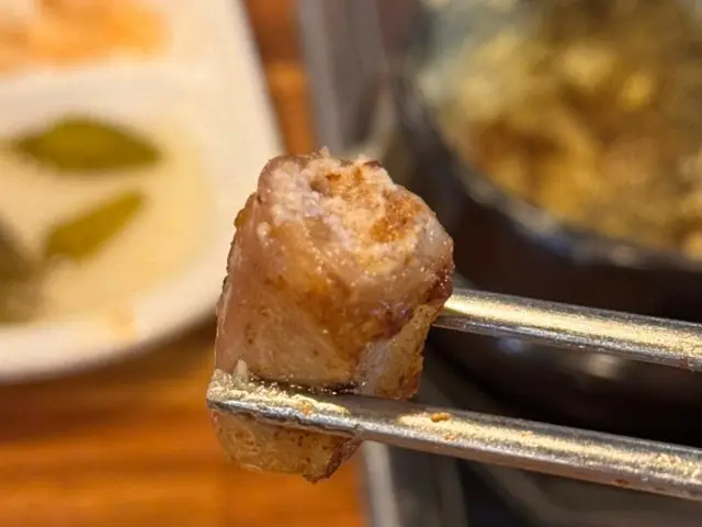 Hwangsodolgopchang Makchang (Grilled Intestines) 3