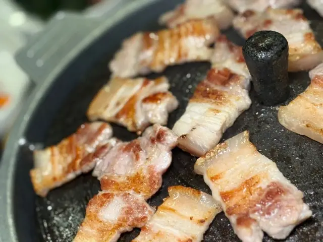 Hannamjeongyukjeomsikdang Galbi (Korean Short Ribs) 3