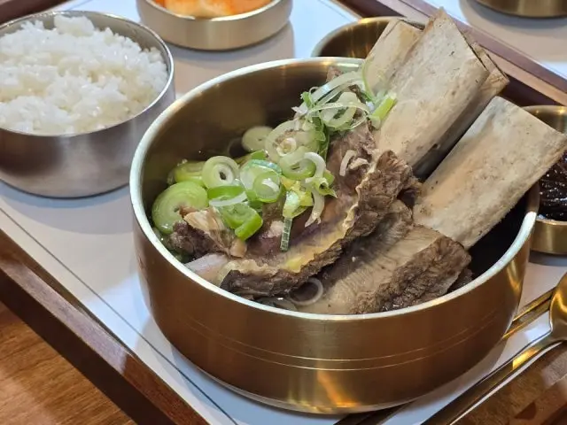 Hyeondaejeongyukjeom Sinbuldang Main Branch Hanwoo (Korean Beef) 2