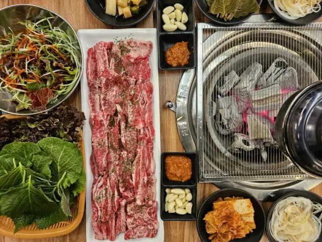 Chakhangalbi Mandeok Main Branch Galbi (Korean Short Ribs) 1