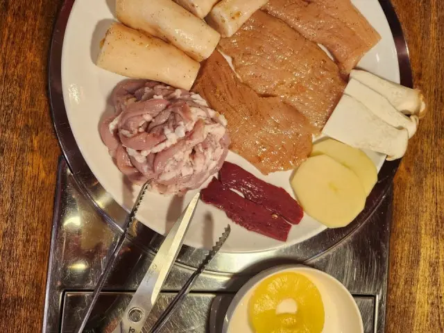 Sinmigopchang Haeundae Branch Korean BBQ with Private Rooms 1