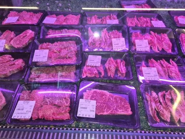 Hanudang Daepae (Thin-Sliced Pork Belly) 1