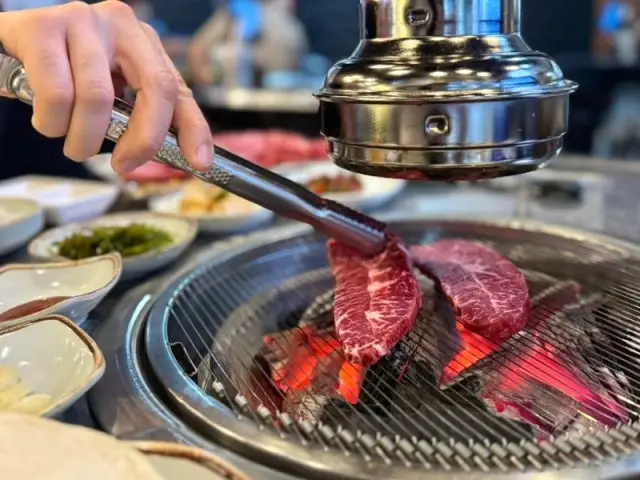 Baekyanghanujeongyuksikdang Korean BBQ with Private Rooms 2