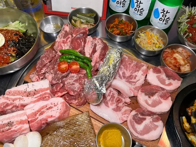 Ppaekdon Jongro3ga Branch Moksal (Pork Neck) 2