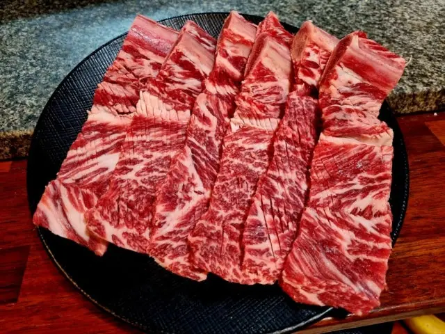 Senteomsutbulgalbi Galbi (Korean Short Ribs) 1