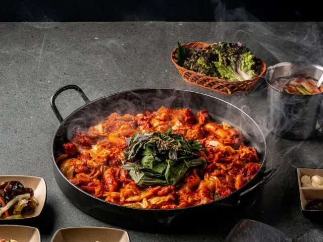 Hanjibunggalbi Seokbawiyeok Branch Galbi (Korean Short Ribs) 1