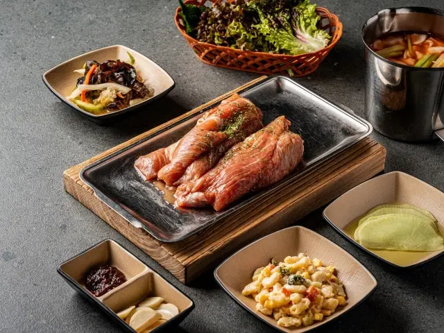 Hanjibunggalbi Seokbawiyeok Branch Galbi (Korean Short Ribs) 2