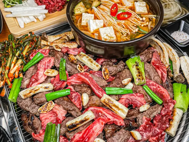 Yukpumchamsuthwarogui Yeokbuk Branch Korean BBQ for Groups 2