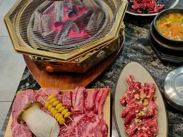 Gainhwarogui Gimhaeyulha店 梅花猪肉 1