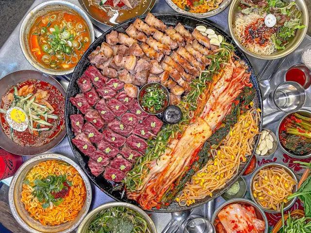 Mokgumeong Sokcho Branch Samgyeopsal (Pork Belly BBQ) 1