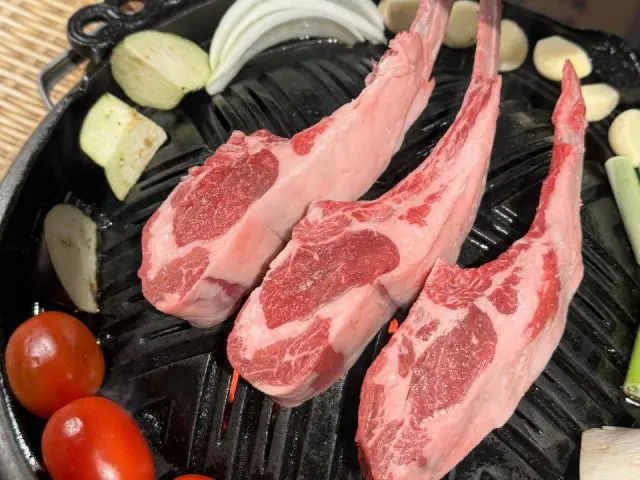 Ililyang Wangsiprinyutaun Branch Lamb BBQ & Lamb Skewers 1