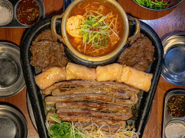 Seogajangingopchang Dujeongjikyeong Branch Gopchang (Grilled Intestines) 1
