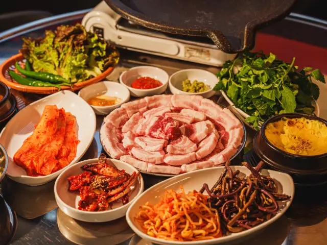 Baegopeun Dwaeji Jamsil Main Branch Chadolbagi (Beef Brisket) 1