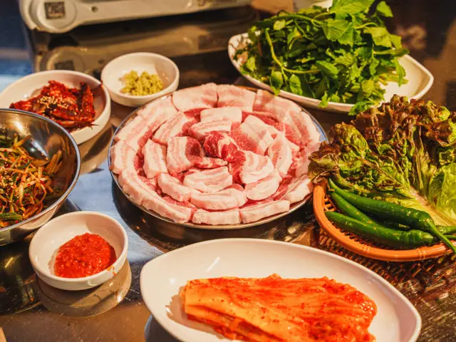Baegopeun Dwaeji Jamsil Main Branch Chadolbagi (Beef Brisket) 2