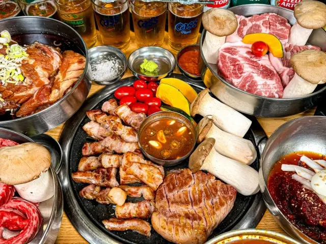 신촌고기창고 삼겹살 사진 1