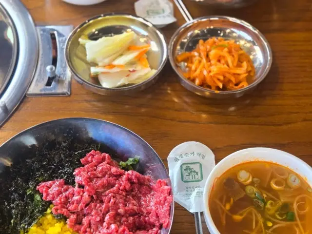 Hanarojeongyuksikdang 韩式生拌牛肉 3