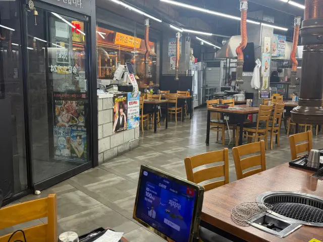 Sukdalgogi24 Busanseomyeon 本店 写真 3