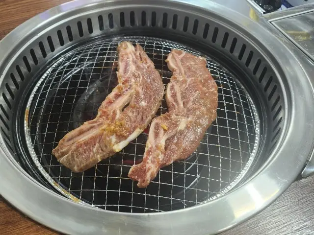 Cheongseokgoldwitgogi Dwitgogi (Pork Trimmings BBQ) 1