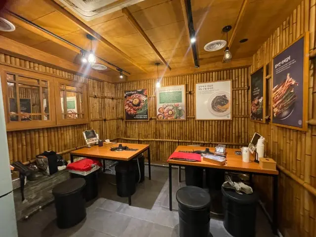 Hyojadongsotttukkeong Jinhaeseokdong Branch Black Pork (Heukdwaeji) 3