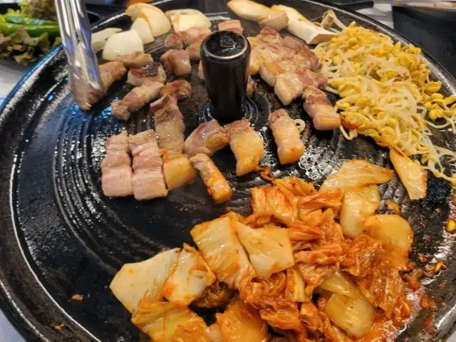 Muchae Sotttukkeong Saeng Samgyeopsal 照片 2