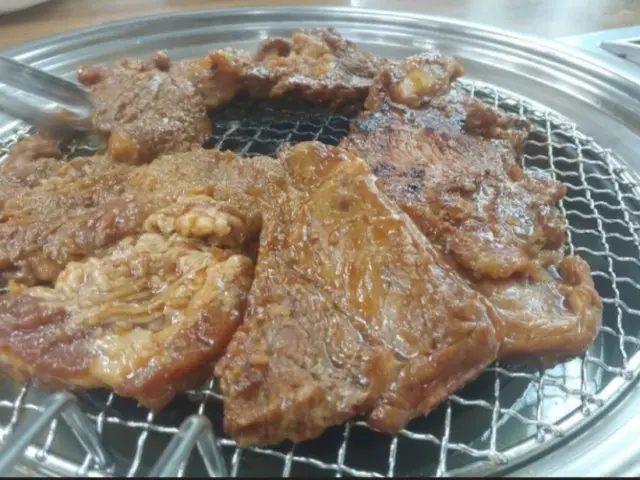 Singiltaeneungsutbulgalbi 照片 2