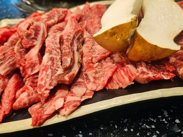 Gimhaehanudwitgogi Dongrae店 烤肉 3