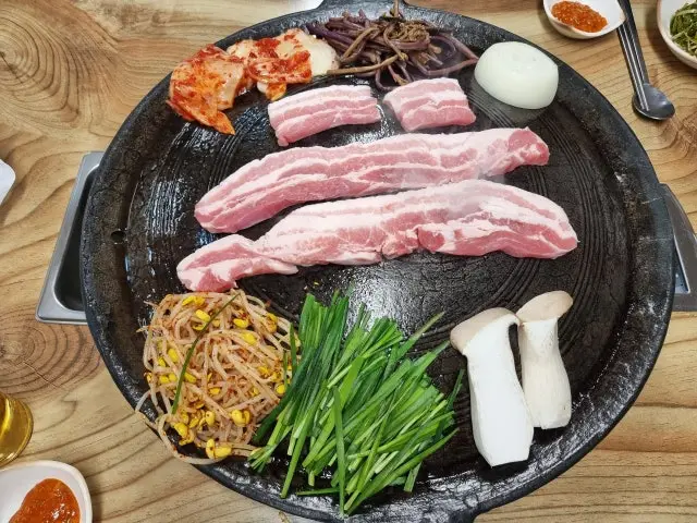 Okdolinesotttukkeongsamgyeopsal 照片 2