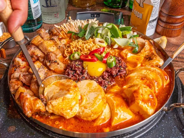 Dwaejimyeongga Bangidong Branch Samgyeopsal (Pork Belly BBQ) 2