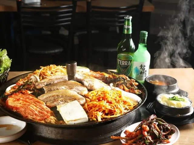 Ssaksseurisotttukkeongsamgyeopsal Mangu店 照片 2