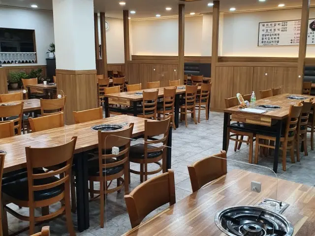 Hangariseokgalbi Solo-Friendly Korean BBQ 1