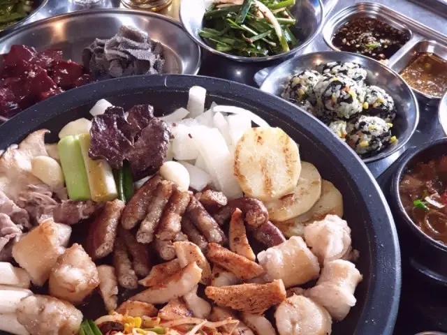 Hanchanggopchang Photos 1