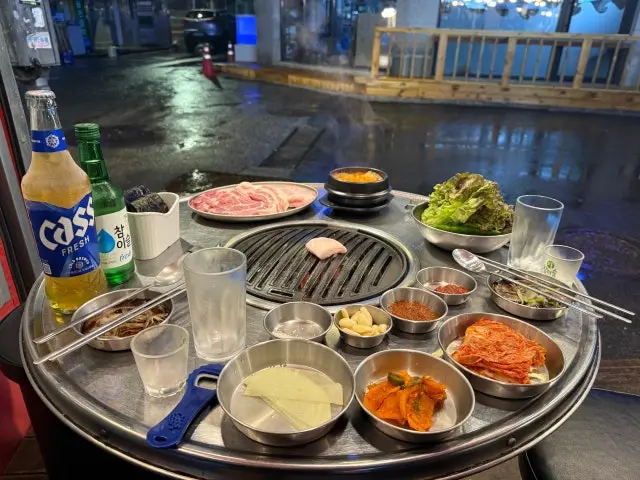 마포왕주먹고기 데이트 사진 1