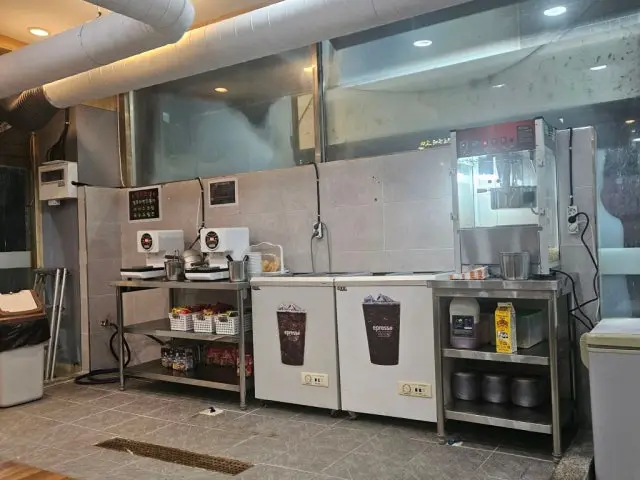 Dwaejijip Gimcheonhyeoksin Branch Hanwoo (Korean Beef) 3