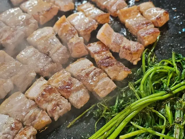 Ppaldaene Minari Saengsamgyeopsal Ogyeopsal (Skin-On Pork Belly) 3