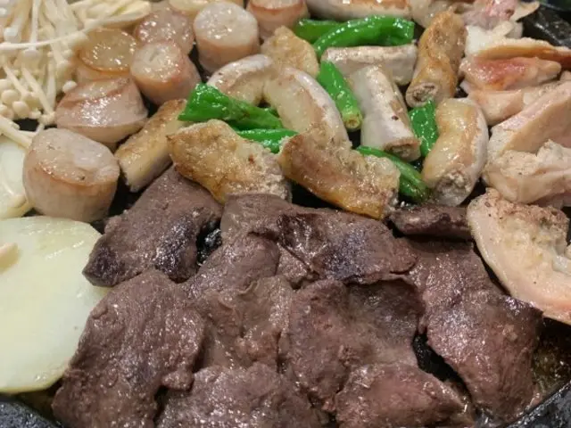 Dongchun Dolgopchang Jwadong店 烤肉 2