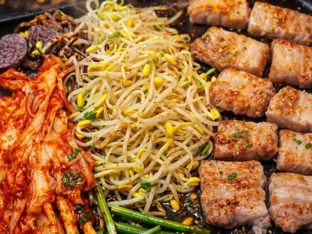 Beomimakchang Gwanganri Naengsam (Frozen Pork Belly) 2