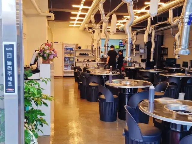 Hyeonbangobaeksogalbisal Sagajeong Branch Korean Beef BBQ (Hanwoo) 2