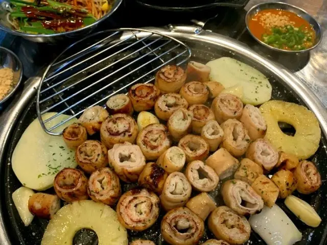 Kkangtongmakchang Samgyeopsal (Pork Belly BBQ) 1