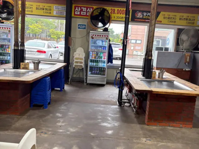 Danggudaetongcheolpansamgyeopsal Suwon Branch Samgyeopsal (Pork Belly BBQ) 3