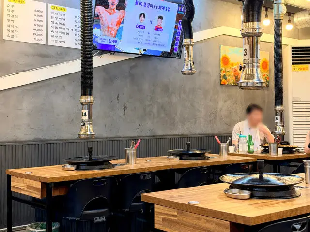 Yujeonga Sotttukkeongogyeopsal Jamsiljikyeong Branch Chadolbagi (Beef Brisket) 3