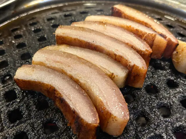 Geumdwaejiyeontangui Samgyeopsal (Pork Belly BBQ) 3