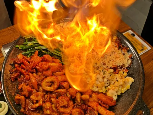 Gopbunigopchang Dujeongjikyeong Branch Cheap Korean BBQ 1