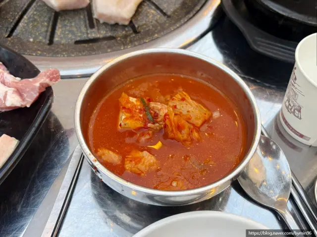 Kkodeulmoksutbulgui Main Branch Moksal (Pork Neck) 3