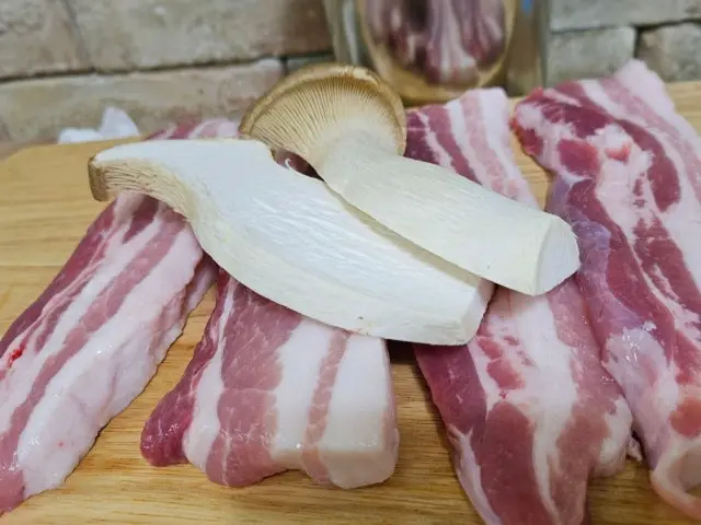 Simganesotttukkeongsamgyeopsal Cheap Korean BBQ 2