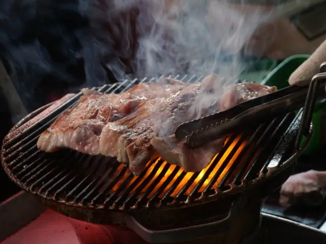 Mandeokyeontangogi Daepae (Thin-Sliced Pork Belly) 1